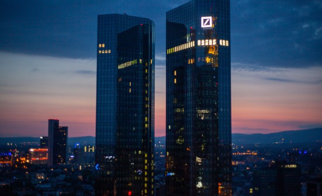 Deutsche Bank затваря една пета от клоновете си в Германия 
