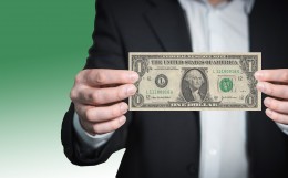 Дългът на американските домакинства достига рекордните 13.6 трилиона долара